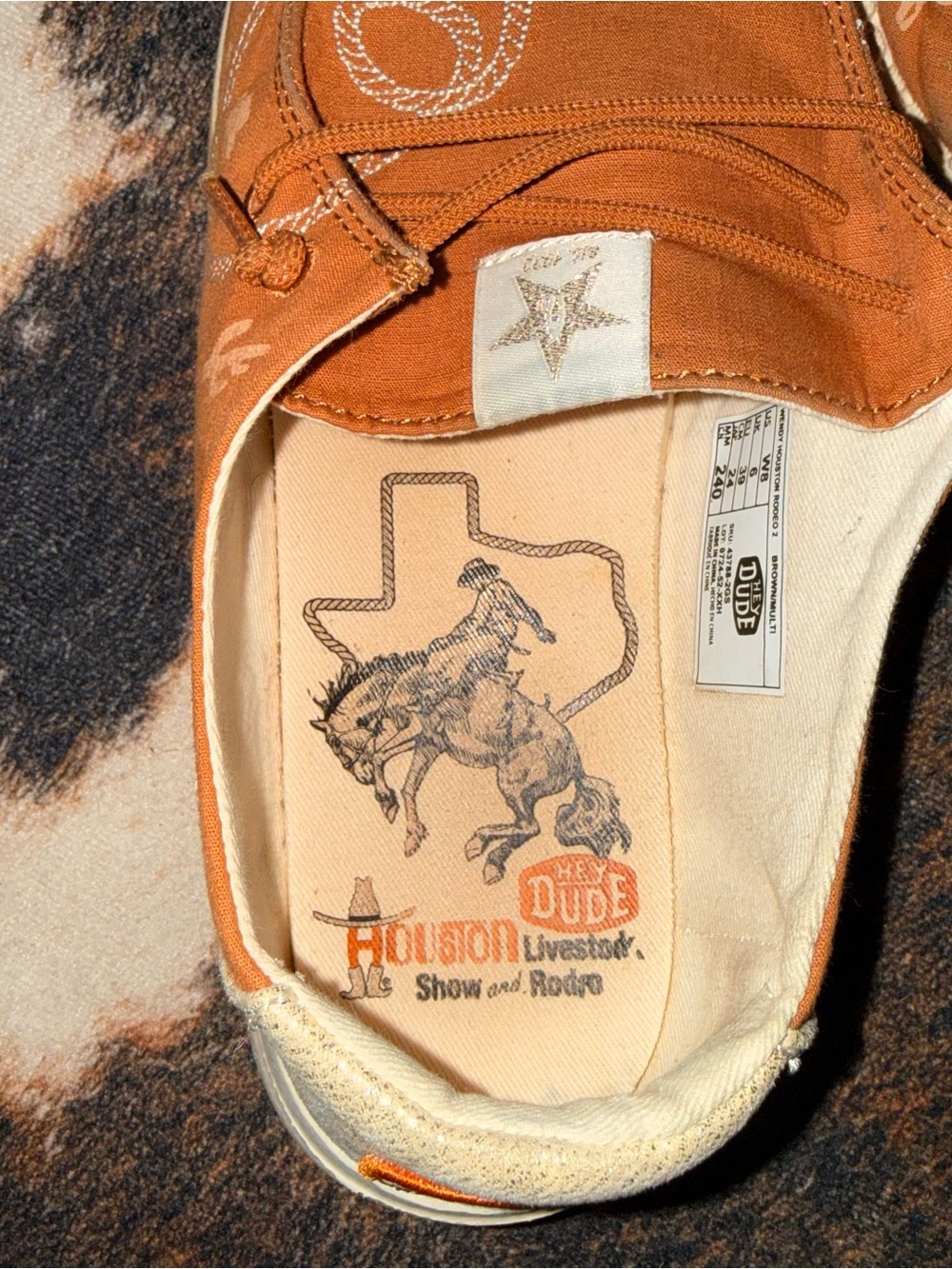 Hey Dude Women’s Slip-On Loafers in Rust Orange Canvas - Picture 5 of 5